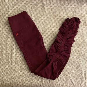 Fabletics High Waisted Seamless Runched Legging